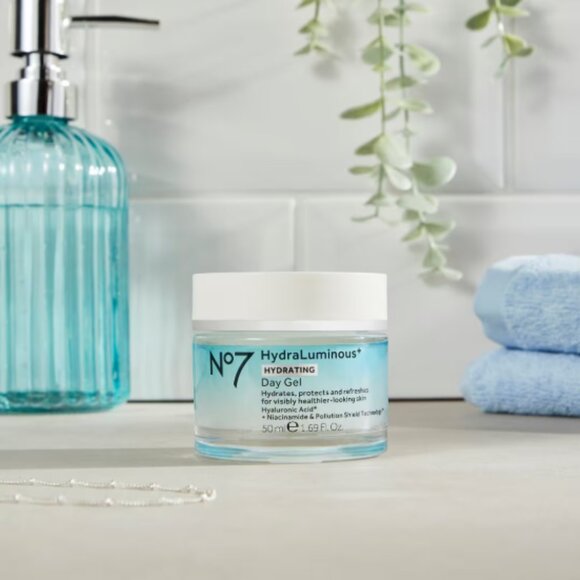 🔥3/$30 NIB No7 HydraLuminous+ Hydrating Day Gel Full Size 50mL Retail $24.99 - Picture 1 of 11